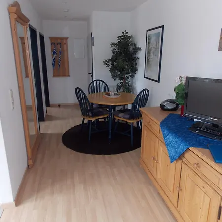 Aranka Остзебад Нинхаген