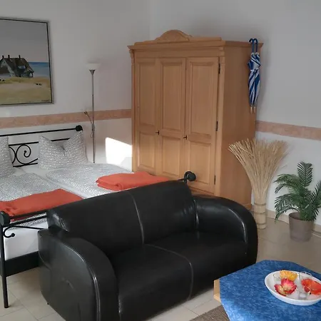 Aranka Aparthotel 3*