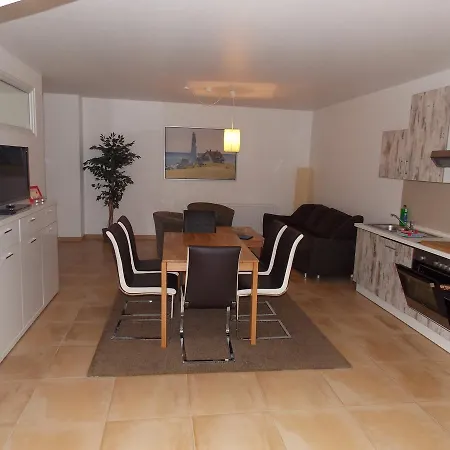 Aranka Aparthotel 3*